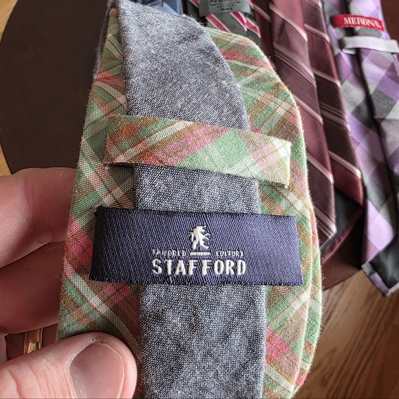 Men's Assorted Patterned Ties Set - Picture 4 of 13